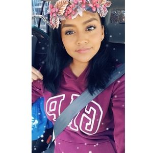 Meet your Posher, Sandy